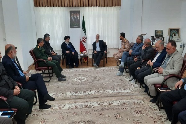 امام‌جمعه شهرکرد: ثبت خاطرات رزمندگان دفاع مقدس ضرورت جدی امروز جامعه است