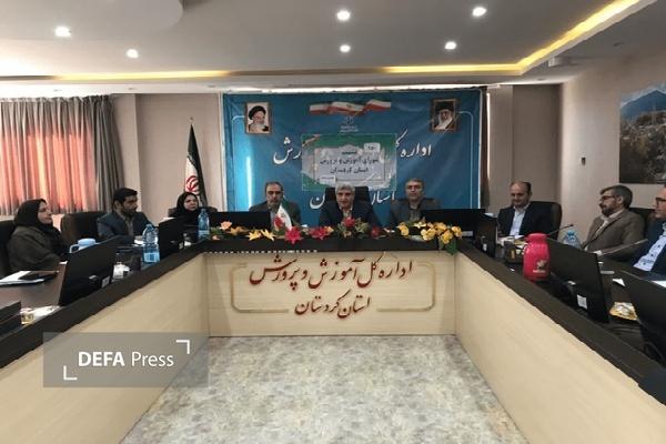 معاون استاندار کردستان: آموزش مهارت‌های حرفه‌ای باید محور نظام آموزشی شود