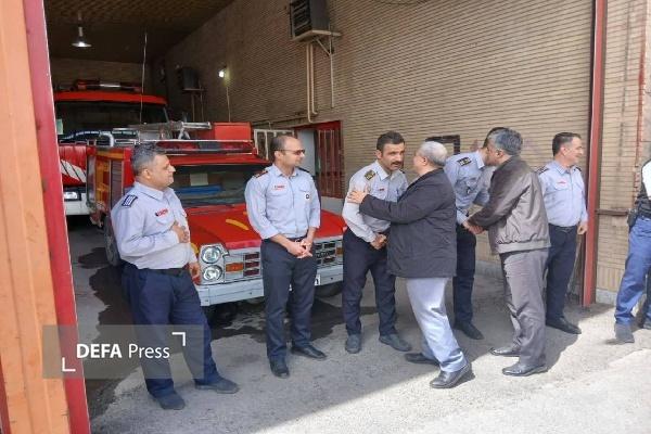 معاون استاندار کردستان و فرماندار سنندج از آتش‌نشانان سنندج تقدیر کردند