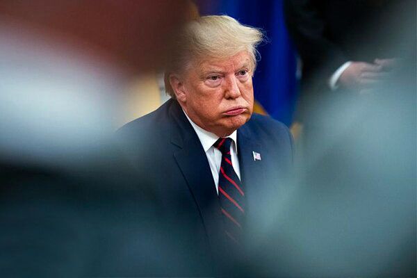 برق از سر ترامپ پرید 