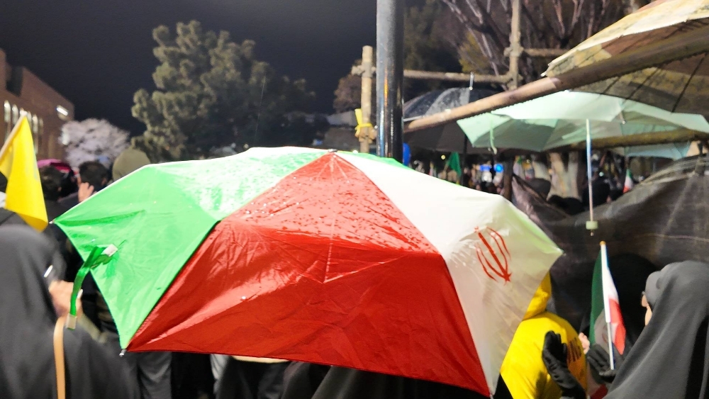 تصاویر/ حضور حماسی اراکی‌ها زیر بارش رحمت الهی