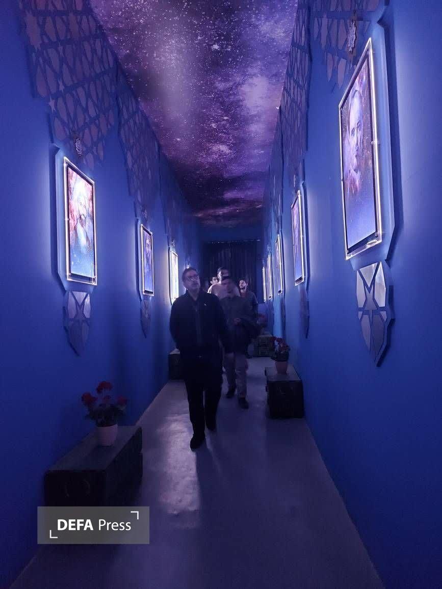 استقبال گردشگران در اولین روز از بازگشایی موزه ملی انقلاب اسلامی و دفاع مقدس+ تصاویر