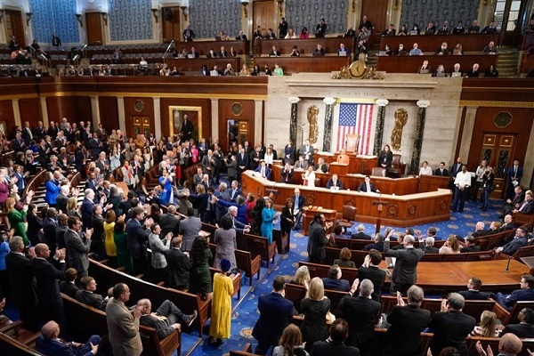 تنش در نشست توجیهی کنگره درباره جنگ ایران تنش در نشست توجیهی کنگره درباره جنگ ایران