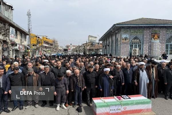 پیکر معلم شهیده «زهرا وطنپرست» در صومعهسرا آرام گرفت پیکر معلم شهیده «زهرا وطنپرست» در صومعهسرا آرام گرفت