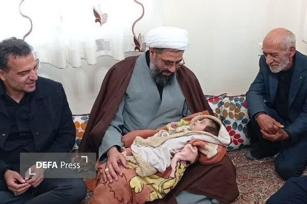 دیدار مسئولان استان همدان با خانواده شهدای جنگ رمضان + تصاویر