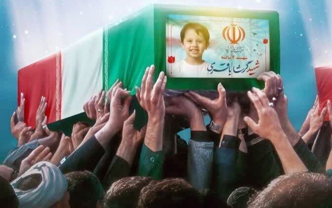 بدرقه پیکر کودک ۴ ساله شهید جنگ رمضان در آبادان