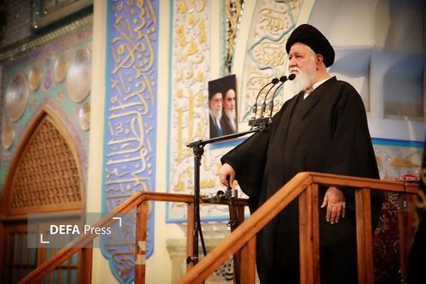 باید تابع فرامین رهبر معظم انقلاب اسلامی باشیم و نه صداهای شیطانی باید تابع فرامین رهبر معظم انقلاب اسلامی باشیم و نه صداهای شیطانی