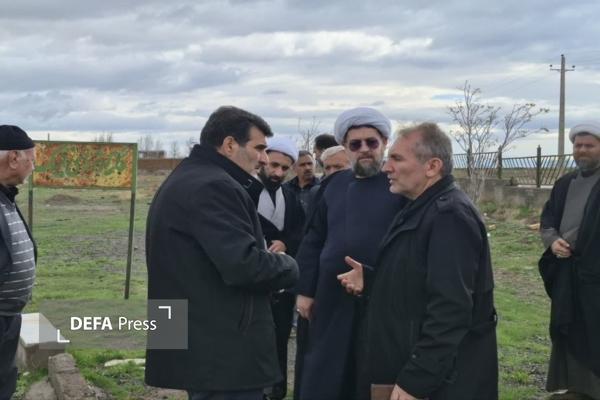 مدیرکل حفظ آثار دفاع مقدس قزوین با خانواده شهید حیدری در قمیک دیدار کرد