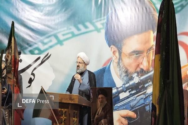 محور اصلی مطالبات مردمی؛ عدالت، مقاومت و رفع تحریم‌ها است/ سیاست اقتصاد مقاومتی کشور را در شرایط دشوار حفظ کرد