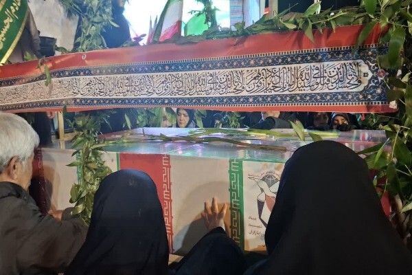 فیلم/ وداع زنجانی‌ها با شهدای حملات اخیر