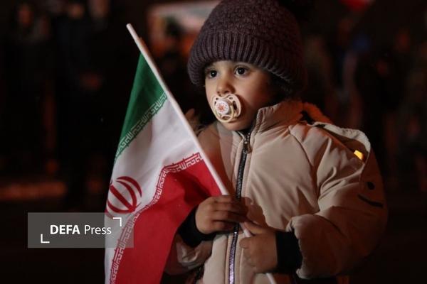 تجمعات شبانه مردم روستای «هرایین» در قزوین در حمایت از آرمان‌های انقلاب برگزار می‌شود