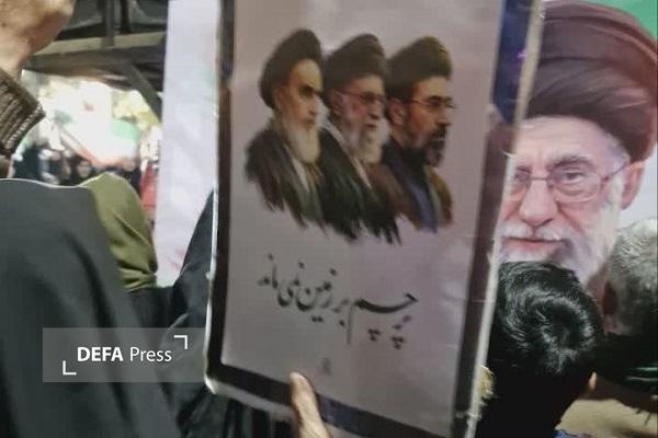 اجتماع باشکوه مردم جویبار در شب بیست‌وهشتم سوگ رهبر انقلاب + تصاویر