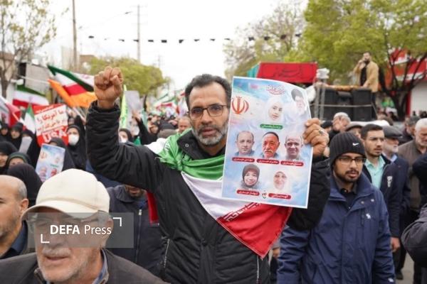 قزوین ایستاد، گریست، بدرقه کرد/ روایت وداع با شش ستاره نجفآباد قزوین ایستاد، گریست، بدرقه کرد/ روایت وداع با شش ستاره نجفآباد