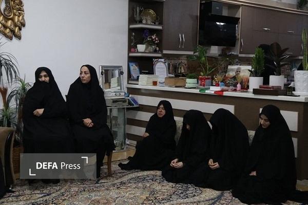 نماینده مردم اردکان: خدمت به خانواده‌های شهدا وظیفه‌ اخلاقی و اجتماعی است