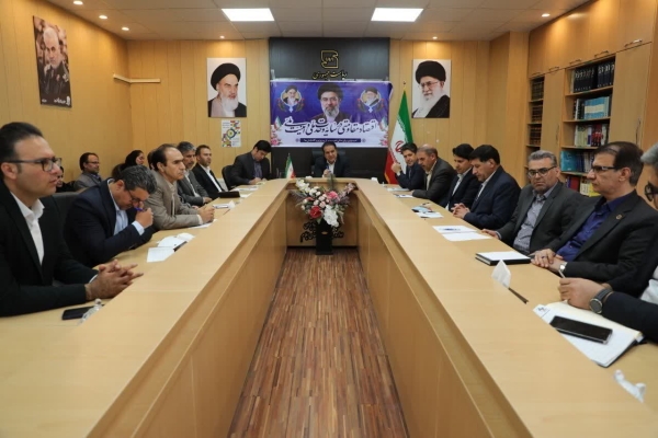 کرمی: بخش‌های تولیدی در خط مقدم جنگ اقتصادی قرار دارند