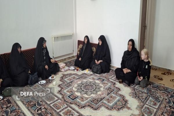 خانواده شهدا سرمایه‌های معنوی انقلاب هستند