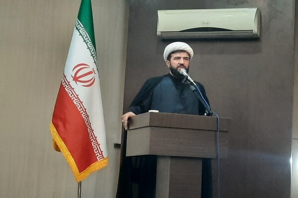 خون شهدای مدرسه میناب پرچم رسوایی استکبار را برافراشت