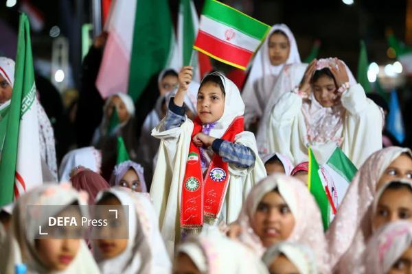 میلاد حضرت فاطمه معصومه (س) با حضور پر شور دختران یزدی گرامی داشته شد