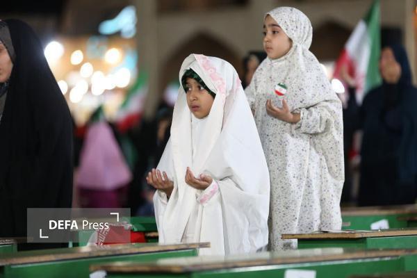 میلاد حضرت فاطمه معصومه (س) با حضور پر شور دختران یزدی گرامی داشته شد