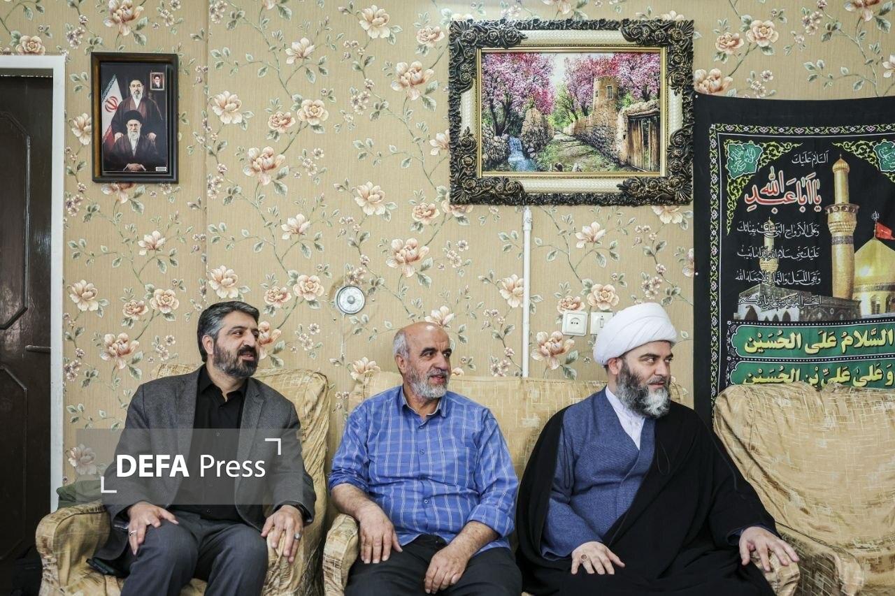 اول خانواده شهدا، دیدار با خانواده شهید احسان جنگروی