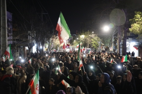 تصاویر/ ایلامیان خستگی‌ناپذیر امشب هم پرشور حاضر شدند