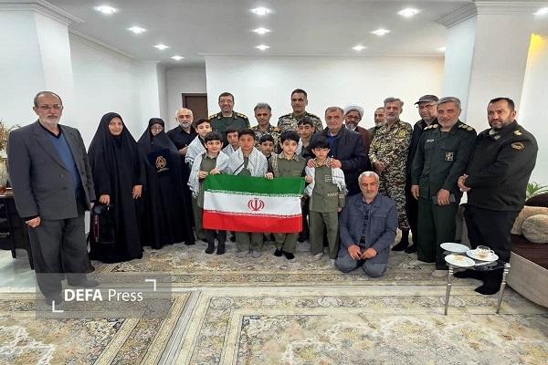 دیدار مدیرکل حفظ آثار و نشر ارزش‌های دفاع مقدس و مقاومت مازندران با خانواده نخبه شهید جنگ رمضان در بابلسر