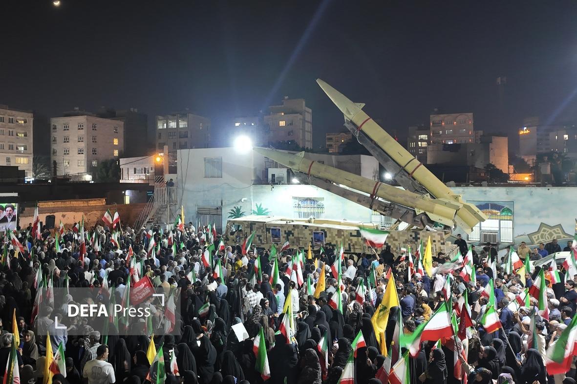 پنجاه و سومین شب خروش ایرانیان