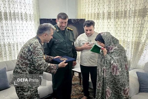 دیدار مدیرکل حفظ آثار و نشر ارزش‌های دفاع مقدس و مقاومت مازندران با ناوسروان «غلامحسین نیا سماکوش» + تصاویر