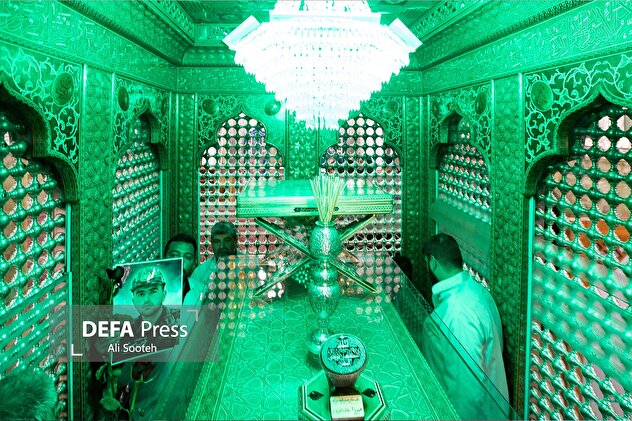 آئین گلاب شویی ضریح مطهر حضرت شاهچراغ(ع)