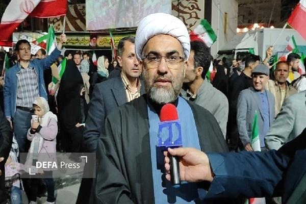 سپاه پاسداران نماد صیانت از انقلاب و تجلی روحیه ایثار در میان ملت ایران است