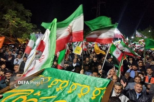 اجتماع امشب خرم‌آبادی‌ها متبرک به پرچم حرم امام رضا(ع) شد