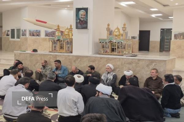 حضور نماینده ولی‌فقیه در قزوین به همراه فعالان فرهنگی در موزه دفاع مقدس