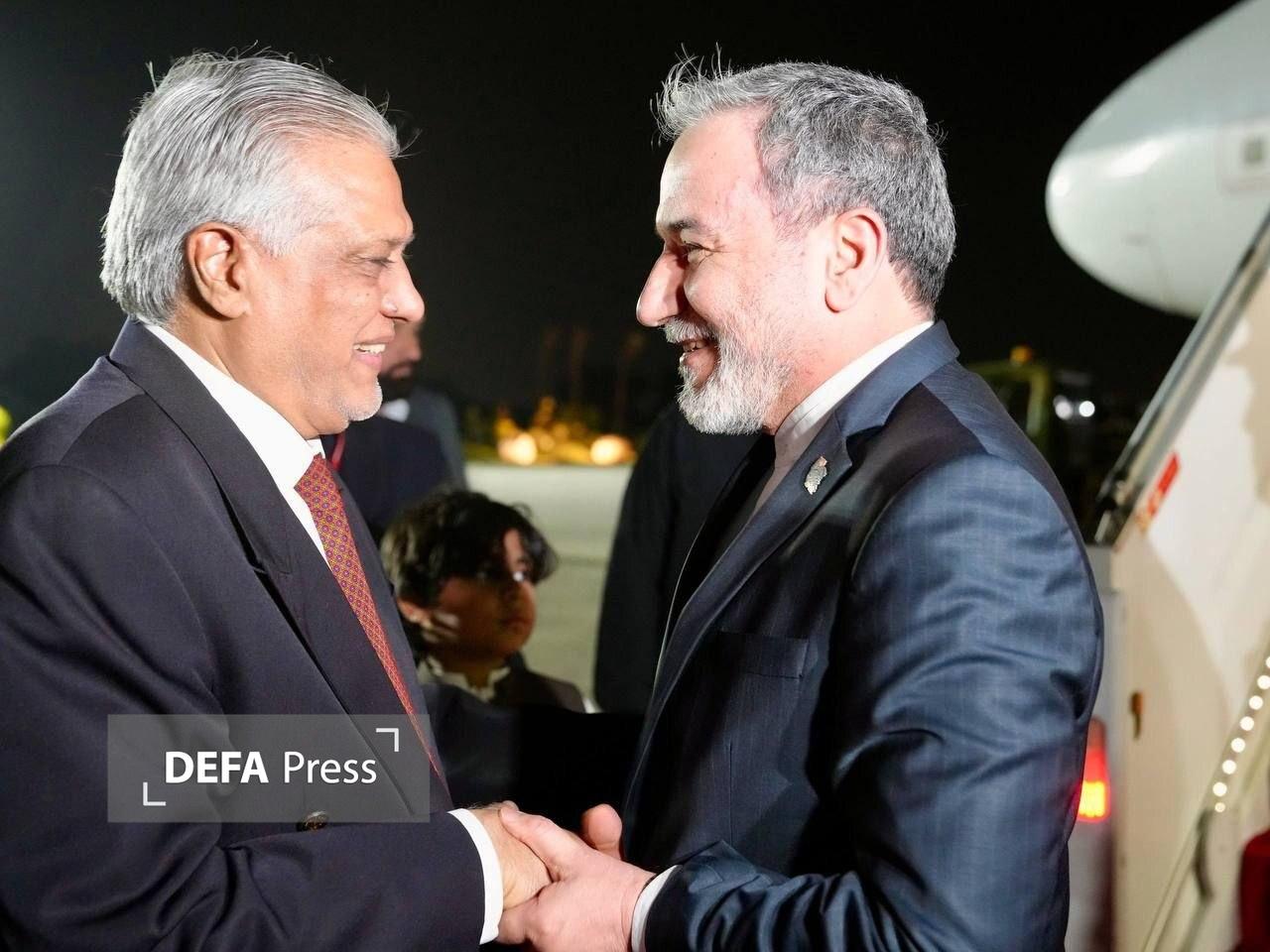 عراقچی وارد اسلام آباد شد+ عکس و فیلم