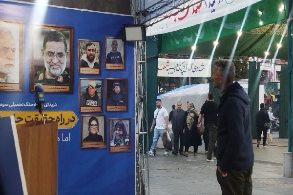 روایت کارگری با دستان پینه‌بسته در صف نخست میدان حماسه