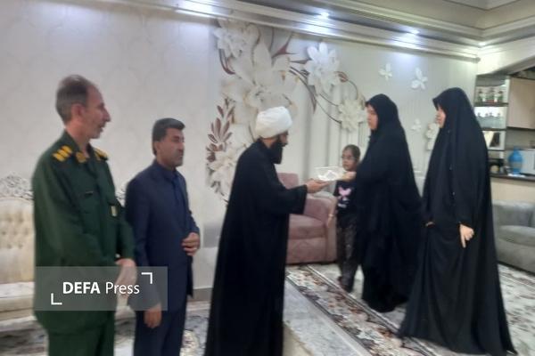 آیین غبارروبی گلزار شهدای دهلران به مناسبت هفته کار و کارگر برگزار شد