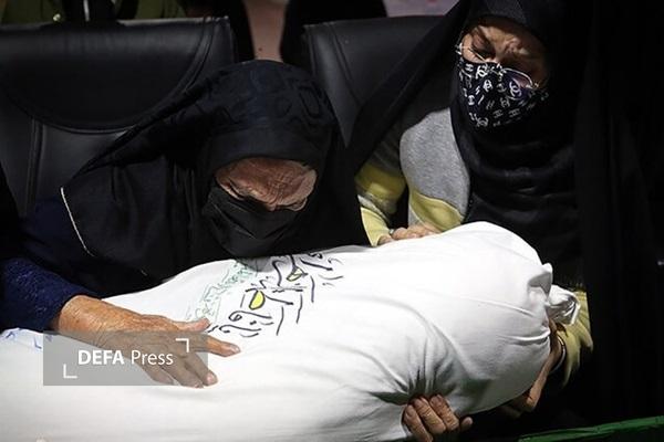 مادر شهید والامقام «قبله‌علی عزیزی» آسمانی شد