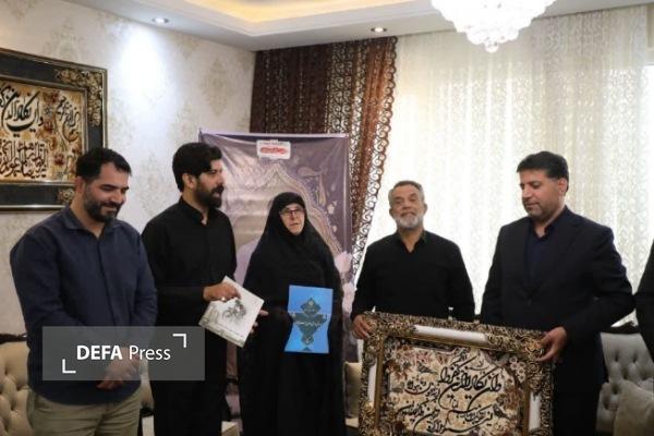 دیدار مدیرکل ورزش و جوانان همدان با خانواده شهید ورزشکار «محمدمهدی فرهادی رامین»