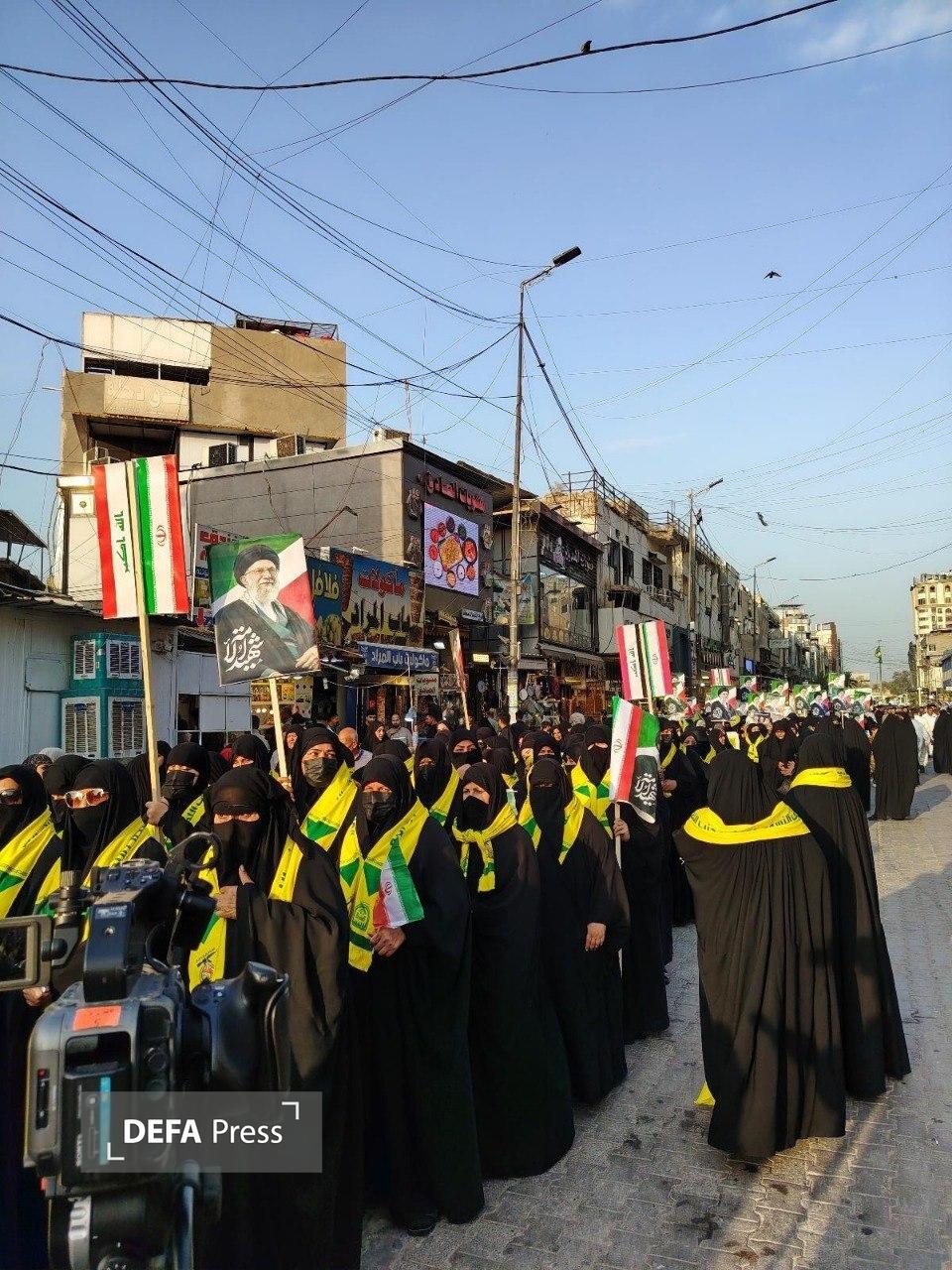 زنان عراقی در کاظمیه؛ راهپیمایی «با شما در جنگ و صلح» و پیام همبستگی با ایران+ عکس و فیلم