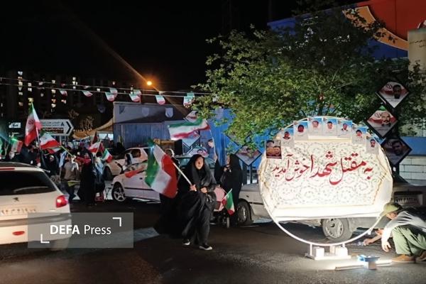 اجتماع پرشور خانوادگی در مقتل شهدای ۱۸ دی قزوین اجتماع پرشور خانوادگی در مقتل شهدای ۱۸ دی قزوین