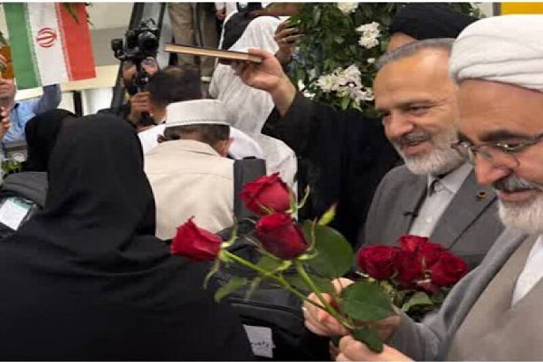 نخستین پرواز حج تمتع از مشهد انجام شد