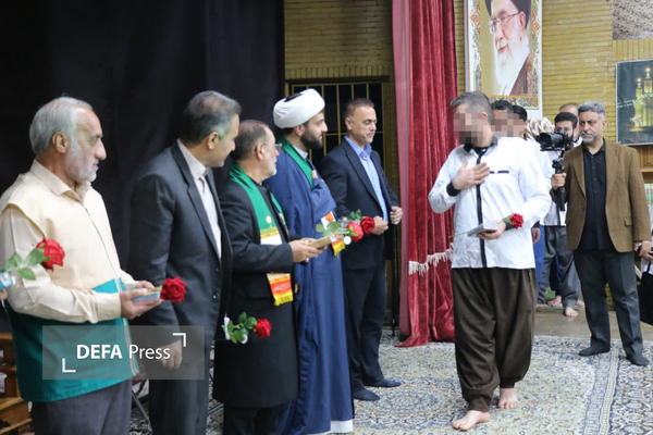 آزادی ۱۷۰ زندانی با عطر پرچم رضوی در کرمانشاه