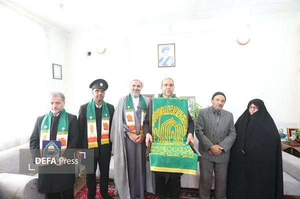 دلجویی خادمان آستان قدس رضوی از خانواده «شهید سلطانی»+ تصاویر