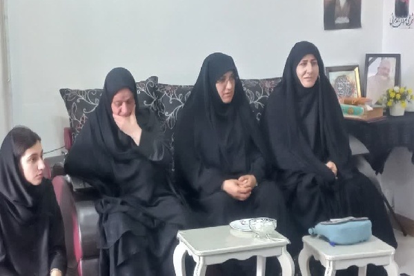 بهارِ بیپدر در خانه شهید مزروعی؛ رانندهای که جانش را نذر آرامش مردم کرد بهارِ بیپدر در خانه شهید مزروعی؛ رانندهای که جانش را نذر آرامش مردم کرد