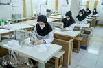 کارگاه تولید ماسک توسط خانواده کارکنان پایگاه هوانیروز آبیک قزوین