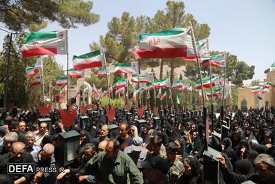 مراسم تشیع شهید والامقام؛ سردار محمود موسویان در شهر نراق