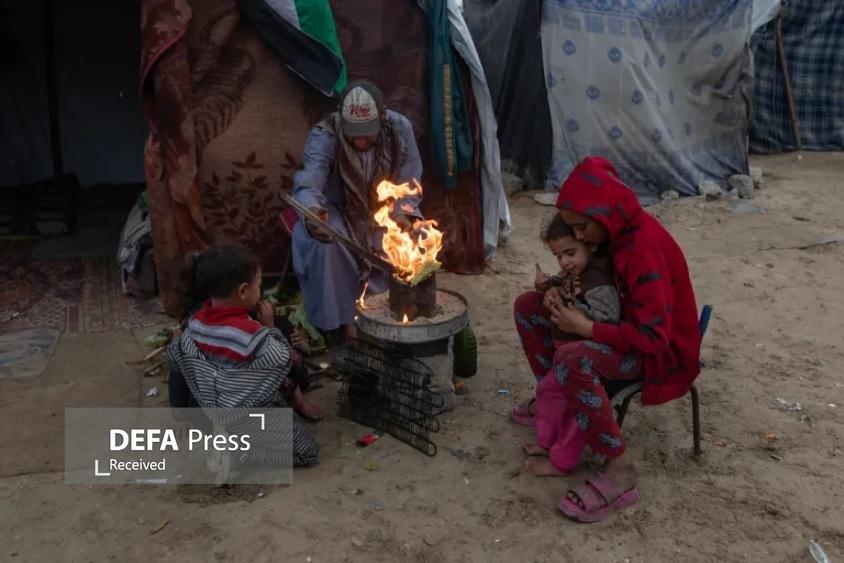 Смерть младенцев Газы от замерзания и продолжение геноцида с использованием оружия холода. Смерть младенцев Газы от замерзания и продолжение геноцида с использованием оружия холода.