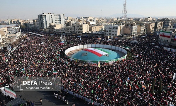 Гнев тегеранцев в демонстрации против терроризма и смуты/ Тегеранцы вышли на улицу с Кораном в руках