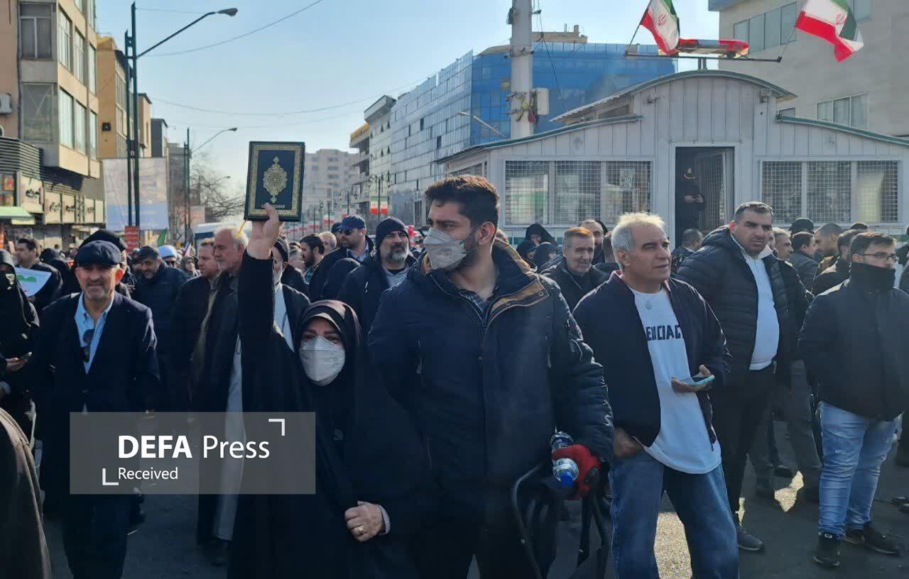 Гнев тегеранцев в демонстрации против терроризма и смуты/ Тегеранцы вышли на улицу с Кораном в руках