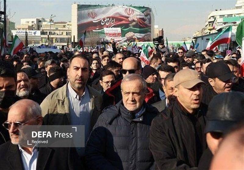 Гнев тегеранцев в демонстрации против терроризма и смуты/ Тегеранцы вышли на улицу с Кораном в руках