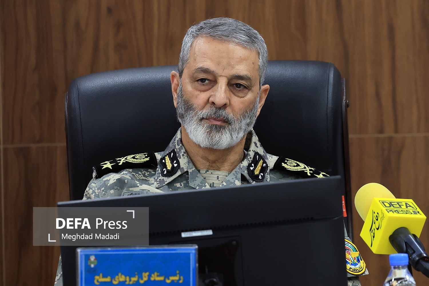 Генерал-лейтенант Мусави: Иранский народ 11 февраля совершил великое эпическое деяние / Подготовка учителей для преподавания основ Священной обороны имеет ключевое значение